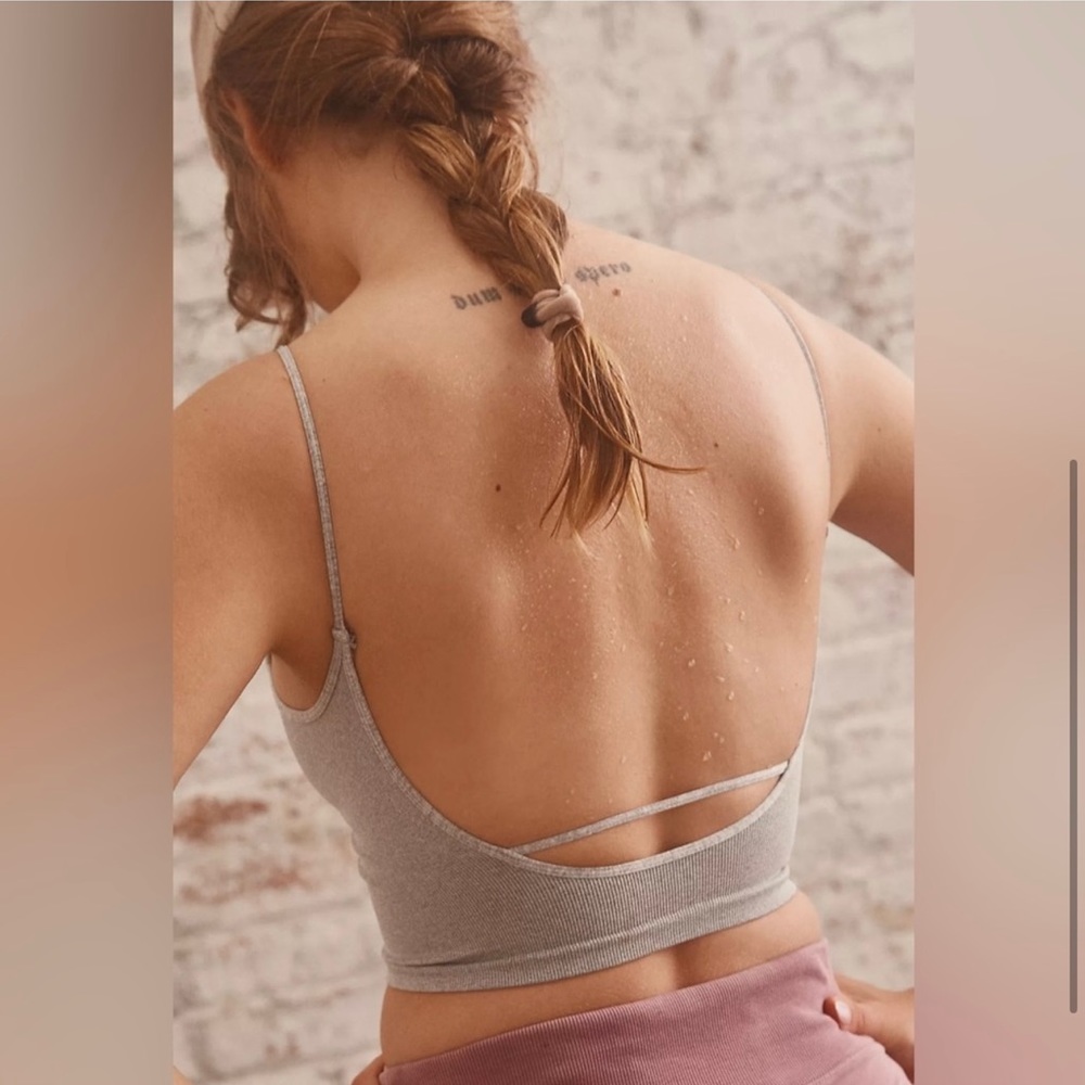 NWOT: Free People Movement tighten up low back tank
Heather gray XL